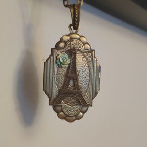 Unique locket necklace